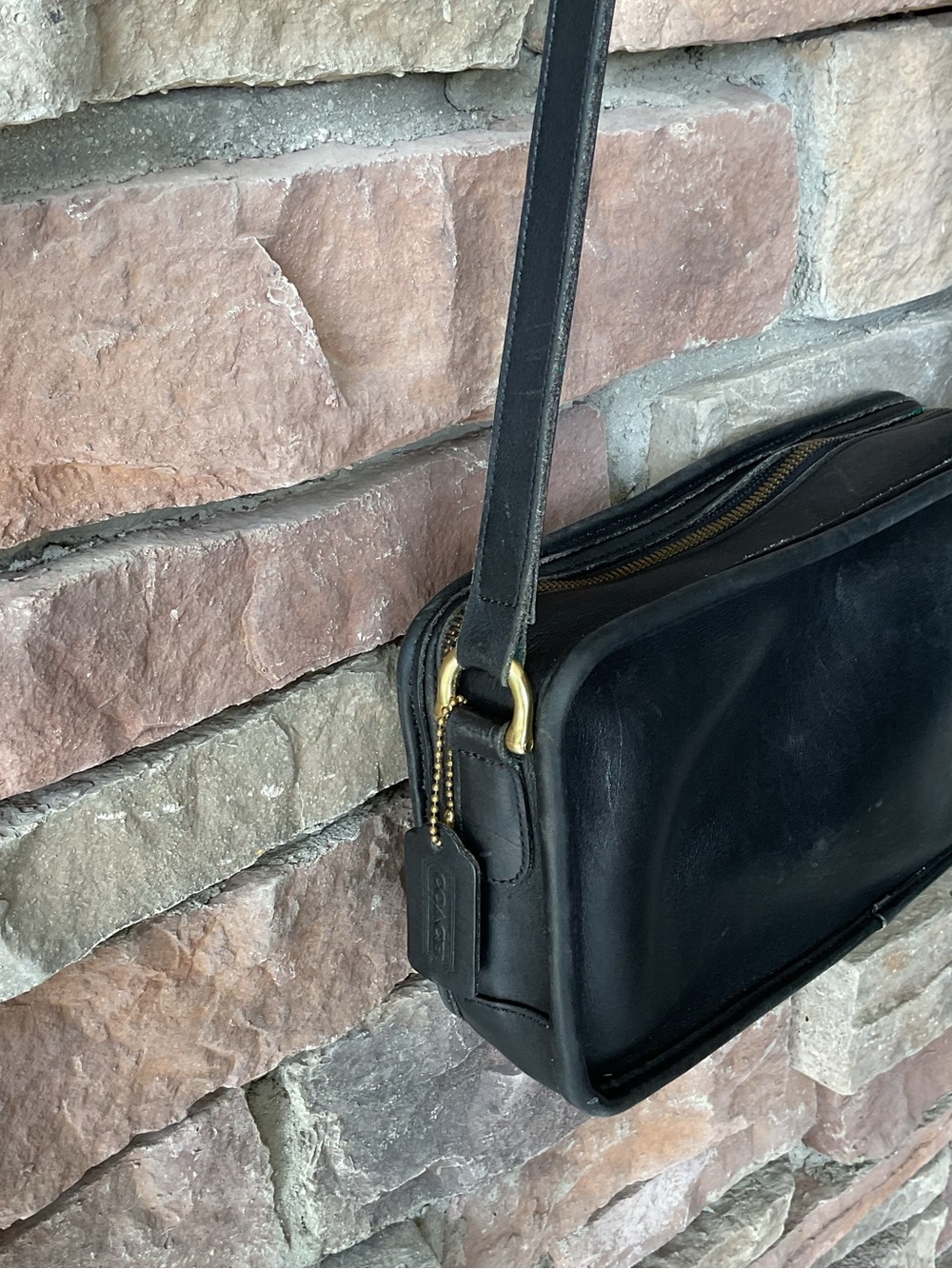Vintage Coach Black Leather Swingpack 9974 Multi-Compartment Bag - Picture 5 of 16